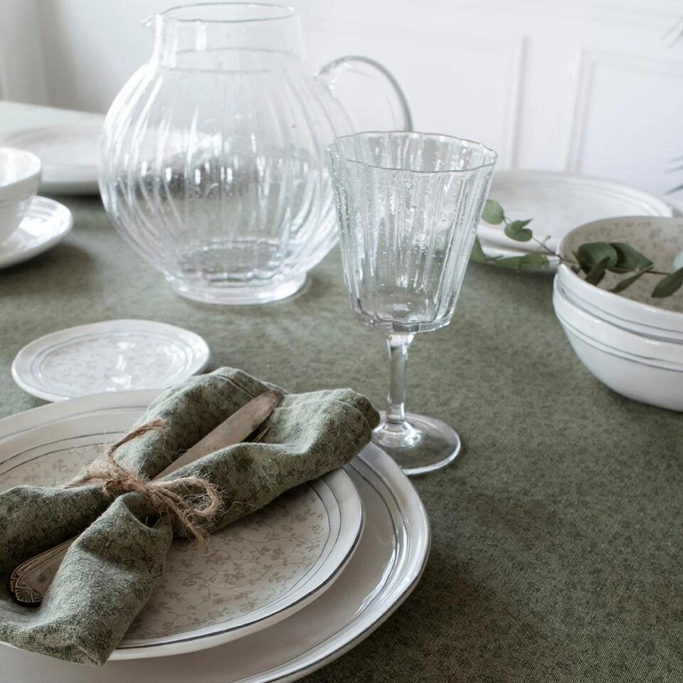 Laura Ashley Tafelkleed Sage Groen Wild Clematis 140x240cm 3 Laura Ashley Tafelkleed Sage Groen Wild Clematis 140x240cm - Afbeelding 3